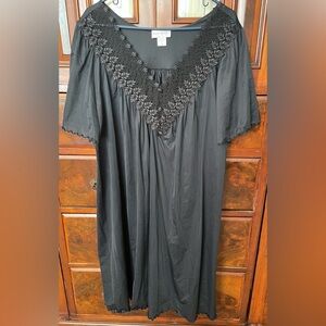 Vintage Shadowline Black Nylon Short Nightgown  Size 2X